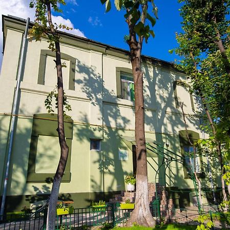 Green House Bucharest Exterior photo