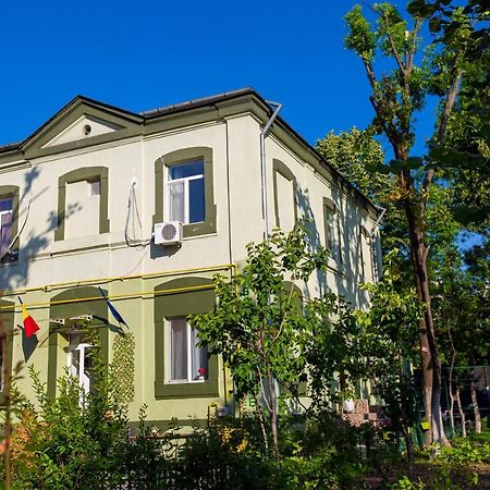 Green House Bucharest Exterior photo