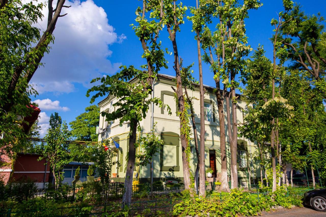 Green House Bucharest Exterior photo